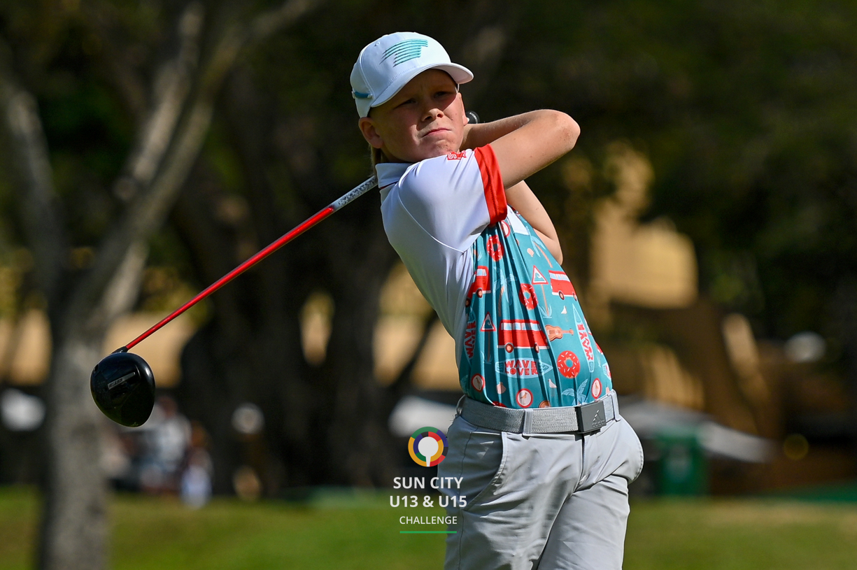 Demyan Burczak leads Nomads SA U15 Championship after round one